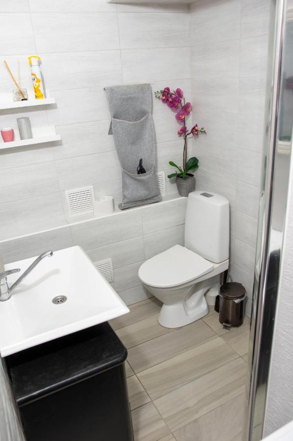 Riia Maantee Apartement بارنو المظهر الخارجي الصورة