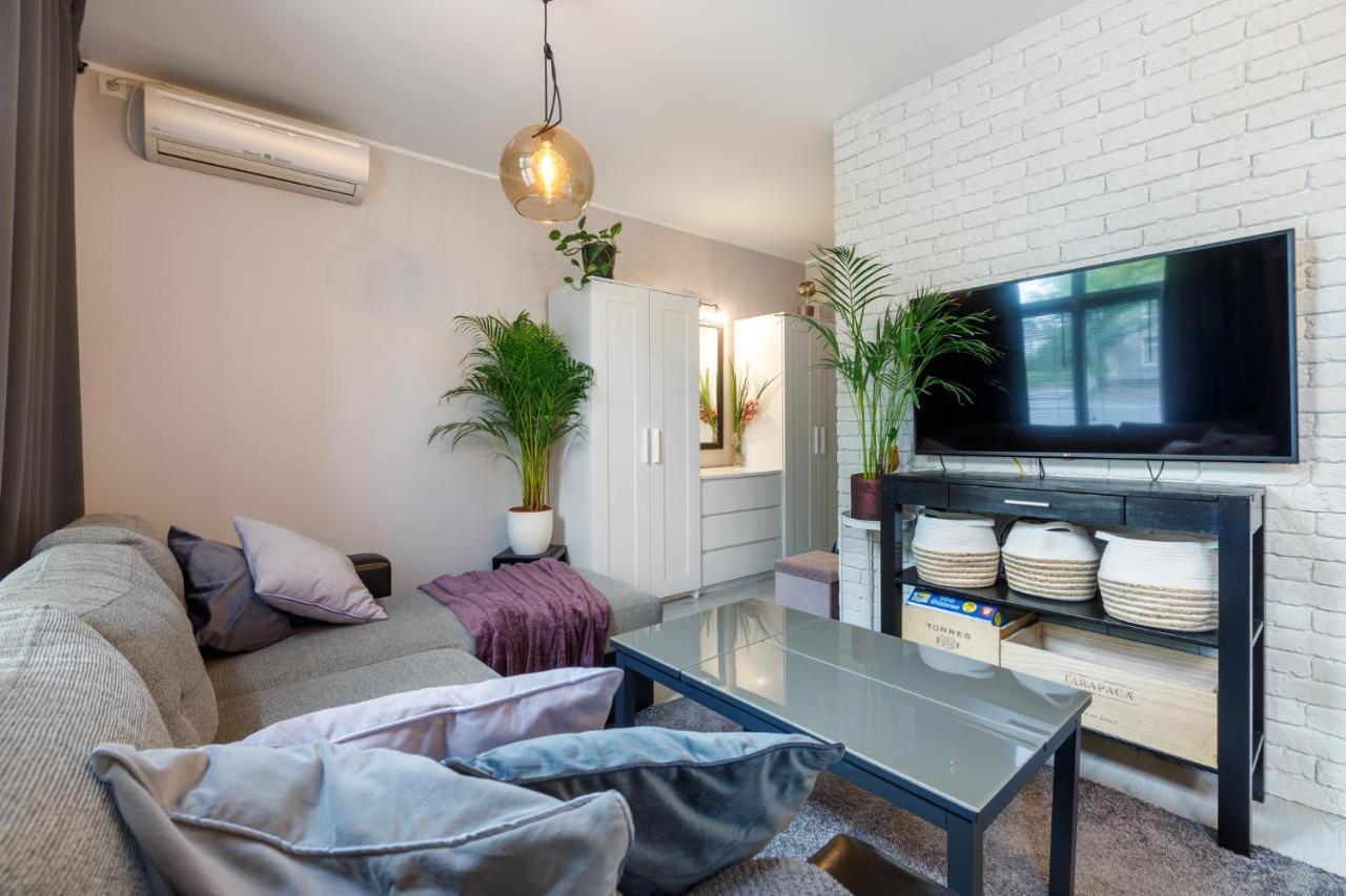 Riia Maantee Apartement بارنو المظهر الخارجي الصورة